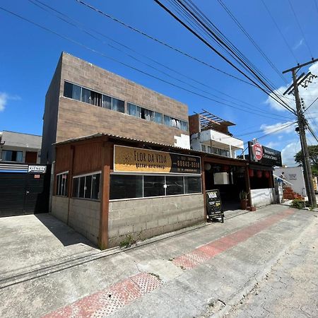 Kitnets No Campeche A 500 Metros Do Mar Florianopolis Exterior foto